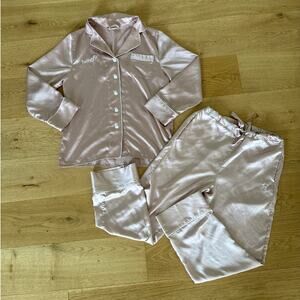 Benefit x Mommesilk Long Sleeve Piped Pyjama Set in Blush Pink